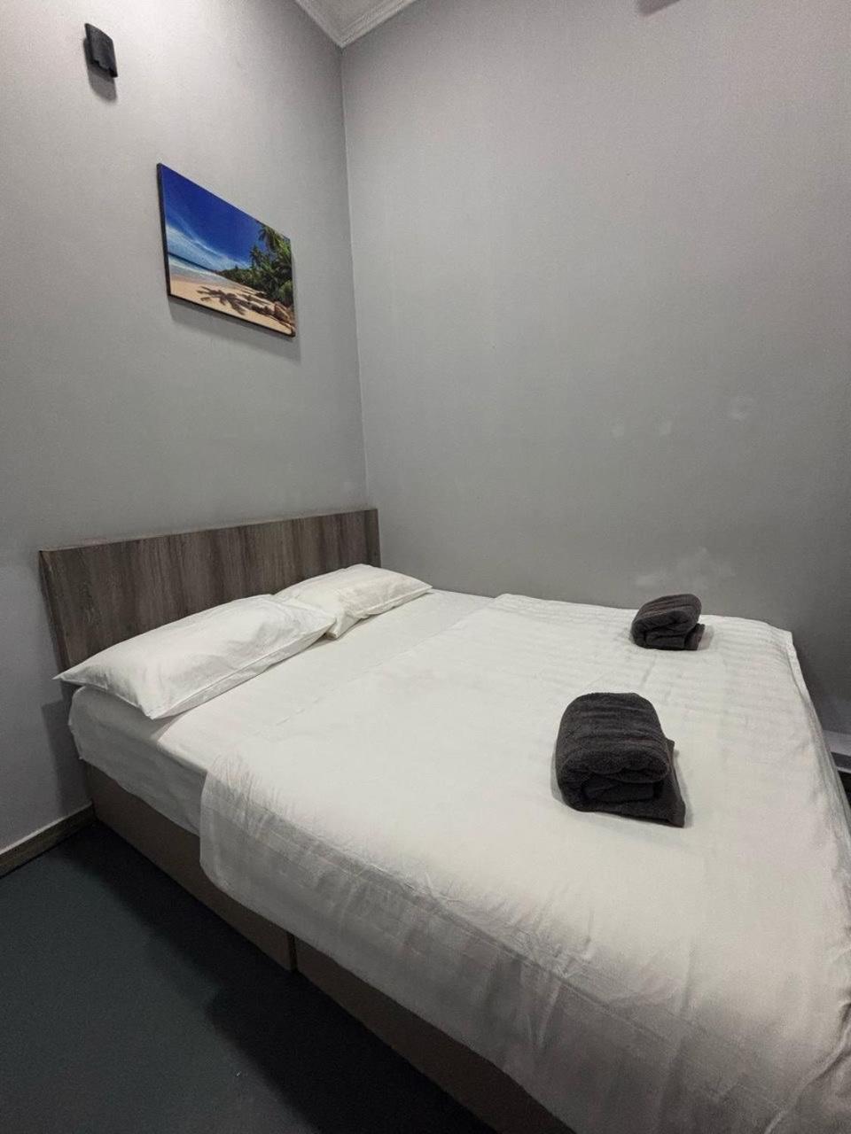 The Room Inn - Pasir Panjang Kampung Kuala Besut Exterior foto
